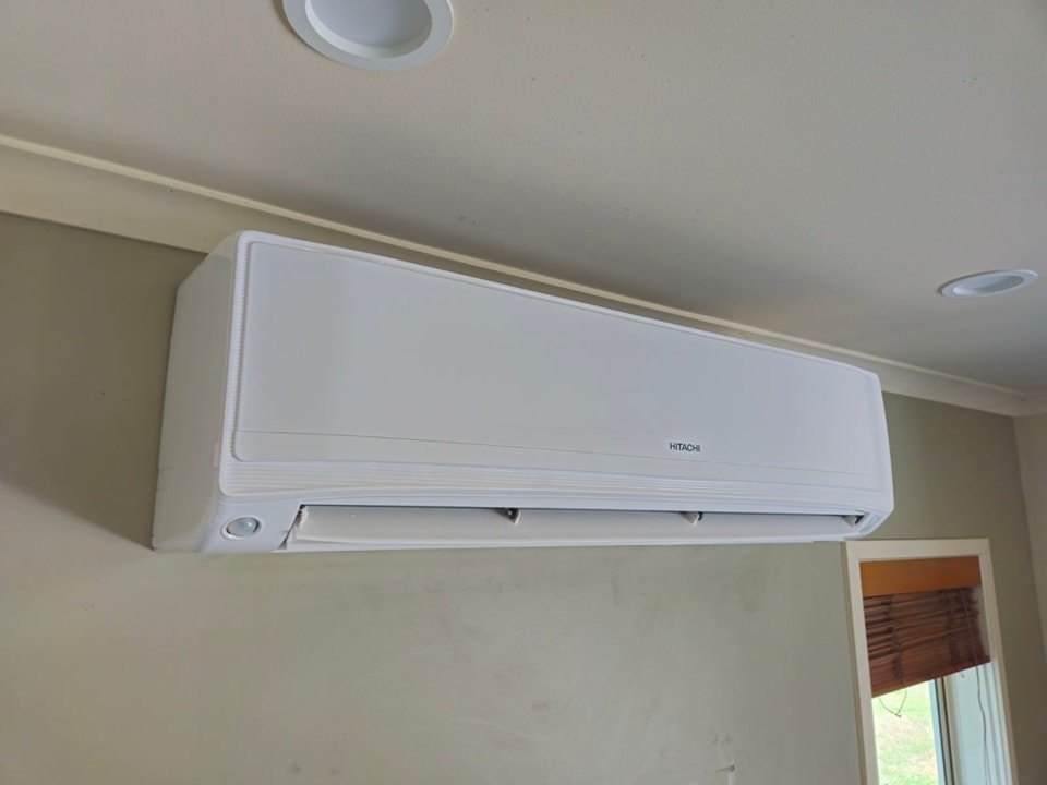 Hitachi airHome 400 Indoor Unit Installed Image