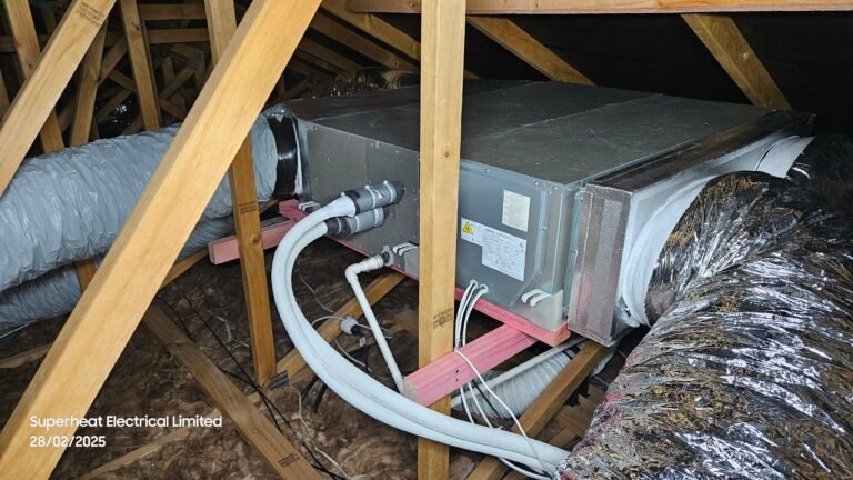 Heat Pump Indoor Ducted Installed In the ceiling space