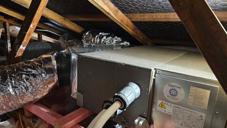Heat Pump Indoor Ducted Installed In the ceiling space
