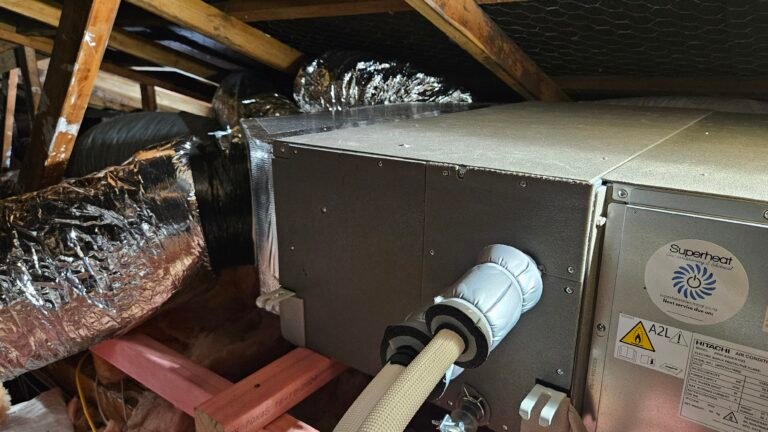 Heat Pump Indoor Ducted Installed In the ceiling space