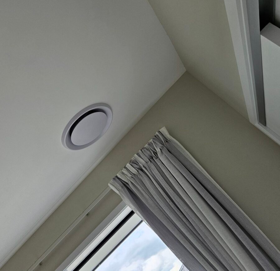 Indoor ducted supply vent heat pump image