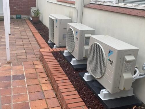 Commercial heat pump outdoor unit installation image1