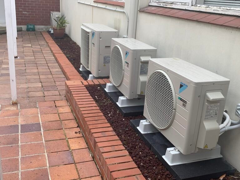 Commercial heat pump outdoor unit installation image1