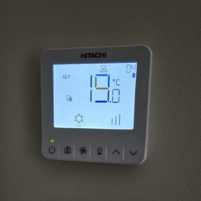 Indoor ducted heat pump zone control panel Hitachi airCore 700 image